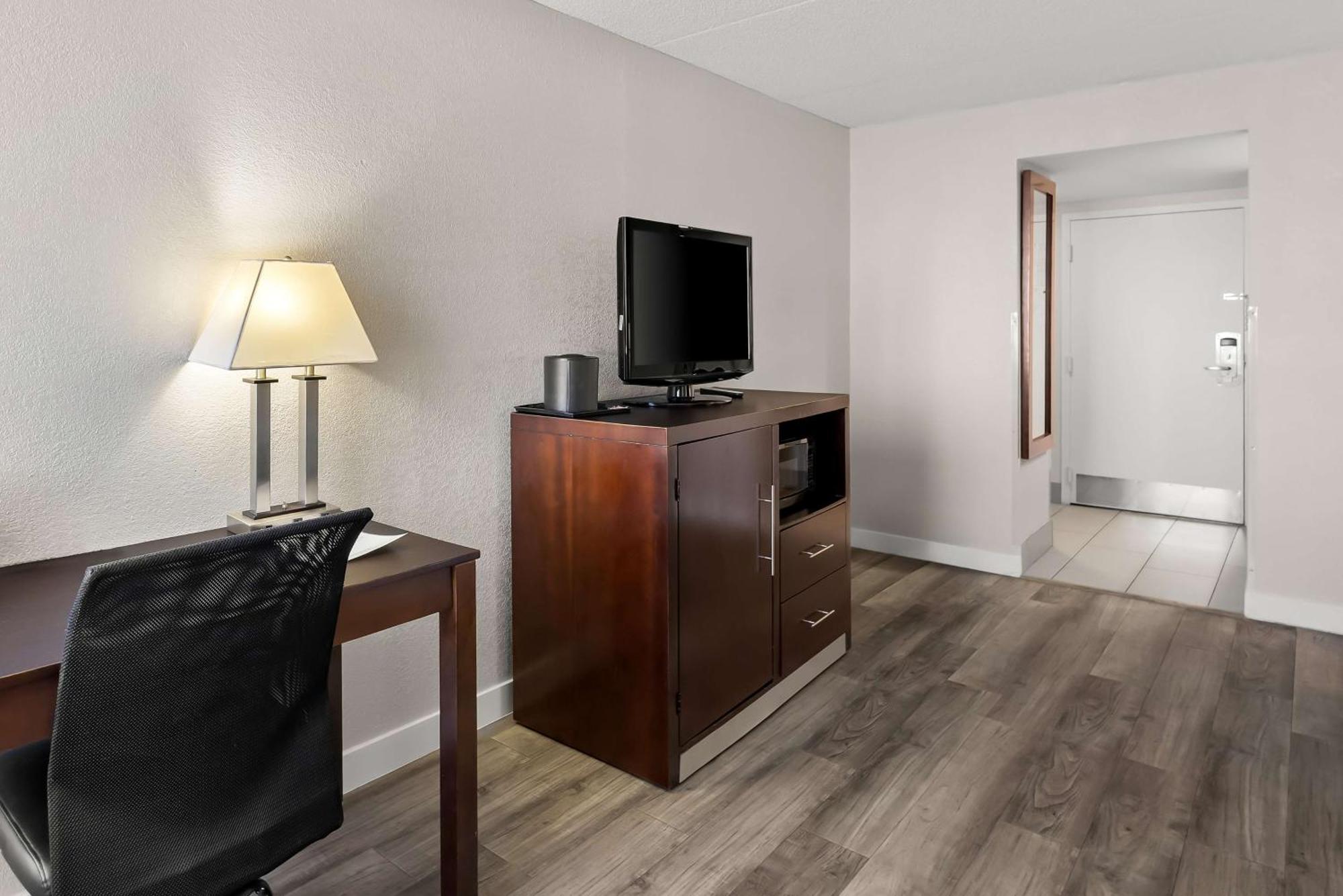 Best Western Luxbury Inn Fort Wayne Exterior foto